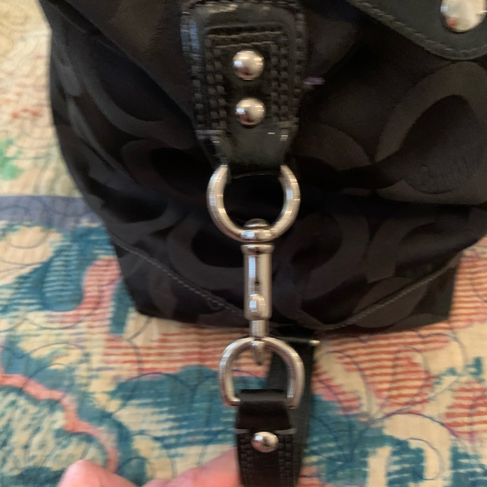 ๐ฉทCOACH๐ฉทVINTAGE EXTRA LARGE MADISON SATCHEL. EXCELLENT CONDITION!! - Picture 2 of 9